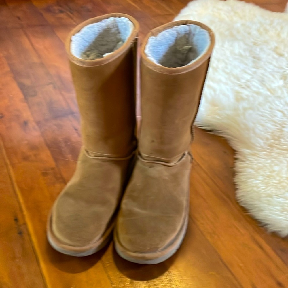 Kookaburra by UGG boots